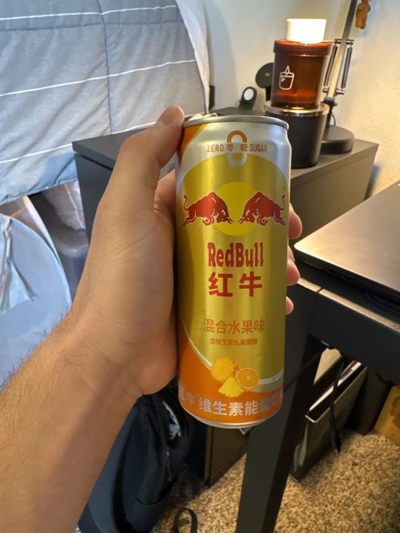 A gold can of Chinese Red Bull, 红牛